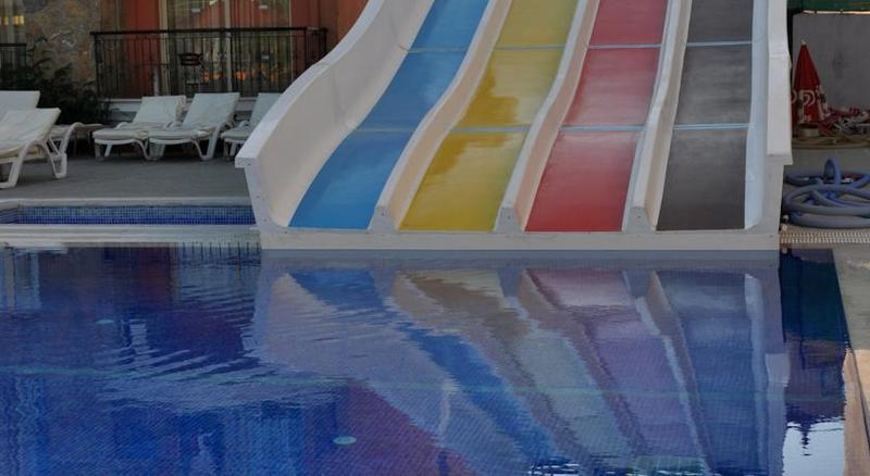 Club Dena Lejlighedshotel Marmaris Eksteriør billede