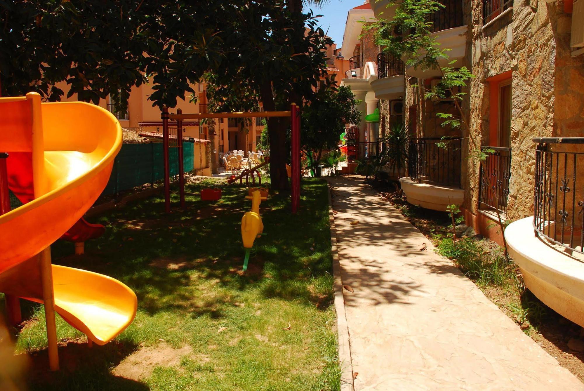 Club Dena Lejlighedshotel Marmaris Eksteriør billede