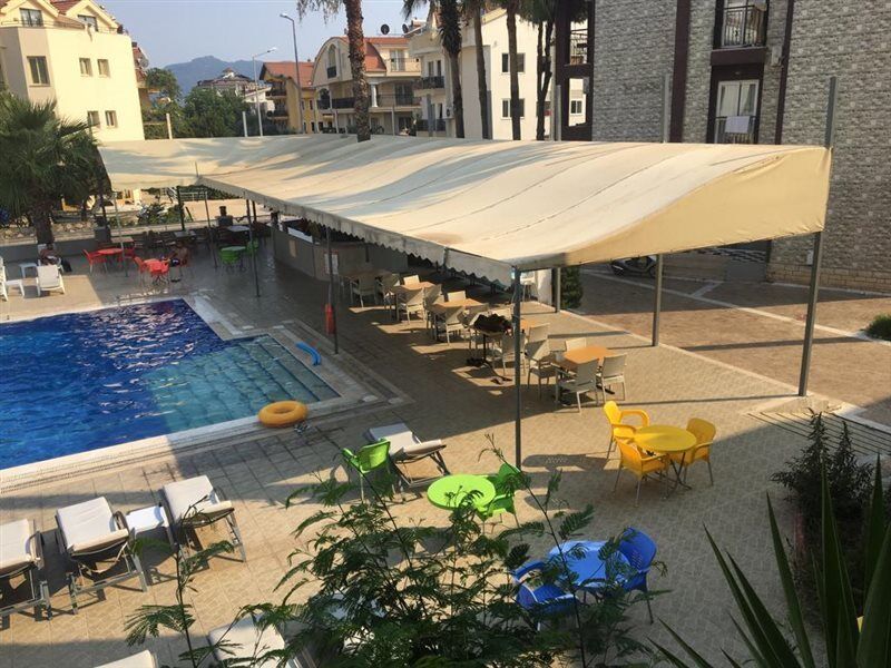 Club Dena Lejlighedshotel Marmaris Eksteriør billede