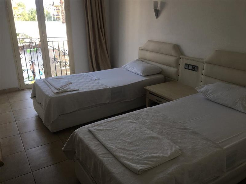 Club Dena Lejlighedshotel Marmaris Eksteriør billede