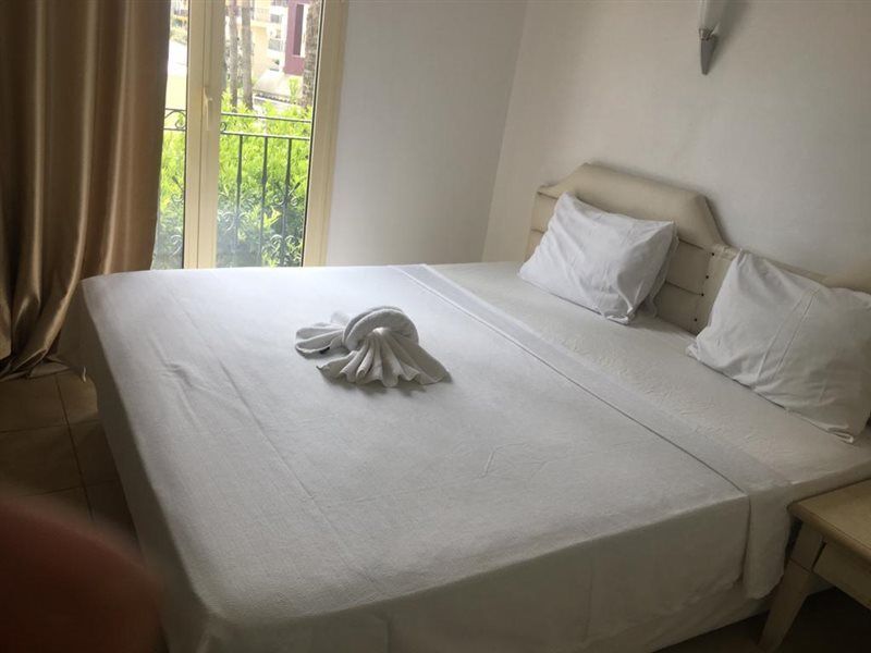 Club Dena Lejlighedshotel Marmaris Eksteriør billede